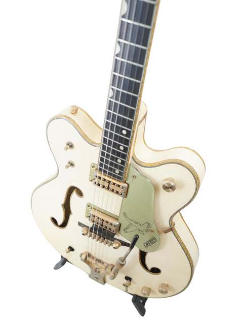 SOLD - Vintage Gretsch 6136 White Falcon - USA 1968