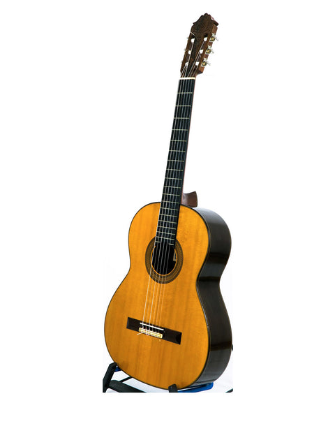 Nakade Master 30 Grand Concert Guitar, Japan 1976, elegantly presented against a white backdrop.