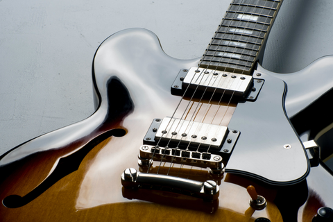 ELECTRIC HOLLOW BODY GUITARS