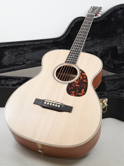 SOLD - Larrivée OM-40 Legacy Series - Canada 2023