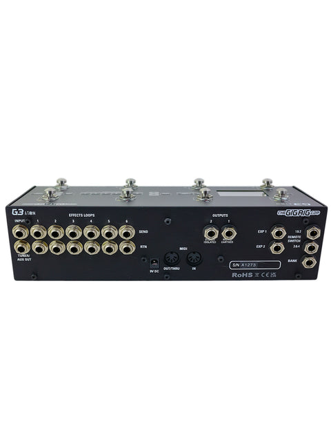 Close-up of the GigRig G3 Atom mixer’s front panel showcasing four knobs for easy sound adjustments.
