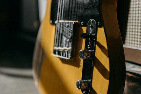 ELECTRIC SOLID BODY GUITARS
