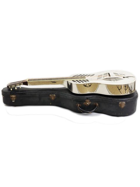  A National Tricone Style 1.5 Squareneck mandolin from 1932, elegantly placed in a case on a white backdrop.