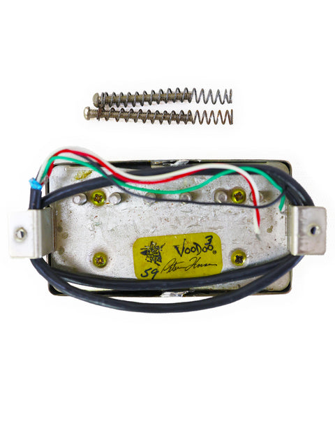 Close-up of a Peter Florance Voodoo Humbucker ’59 guitar pickup with wire, highlighting its features from the USA, 2005.